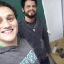 Renato e Sérgio no desenvolvimento do oxímetro